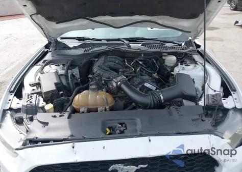 2015 Ford Mustang V6 из США, поврежденный, VIN 1FA6P8AM9F5372184